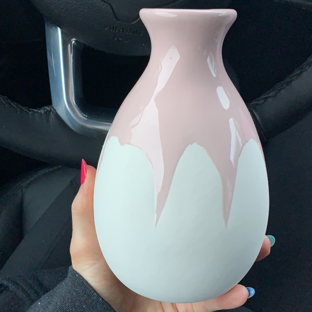 Isaac mizrahi ceramic decorative vase